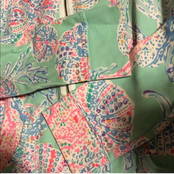 Lilly Pulitzer Popover - Picture 5 of 6
